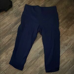 Navy Blue LuLuLemon Cropped Leggings